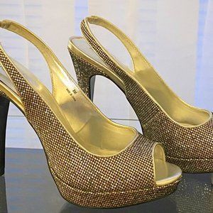 Party time! Sexy pewter sling-back with open toes size 8